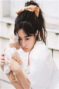 活成前任白月光后，她桃花朵朵开