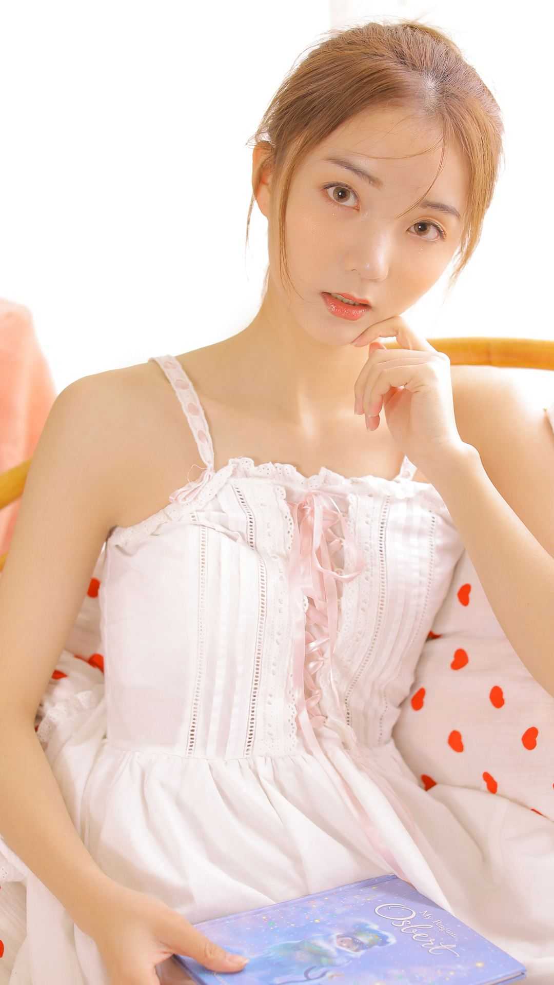 全集版开局女帝为师，我出师便天下无敌