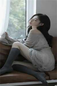 陆总，夫人说这婚迟早要离