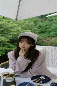 穿成霸总妻，我炮灰碾压女主角！