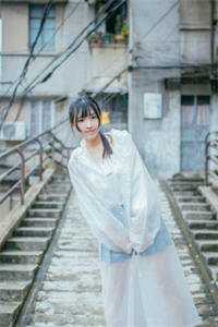 渡劫失败后，玄学大佬成了小农女