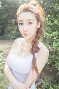 嫁给穷小子后，她成了百亿富婆