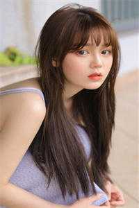 发现世子女儿身后，皇叔爱意藏不住了