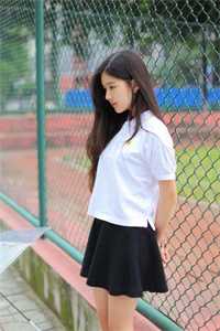听闺女心声后，社恐妈拎刀杀四方