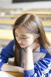 夫人才是真大佬，总裁甘愿做她裙下臣