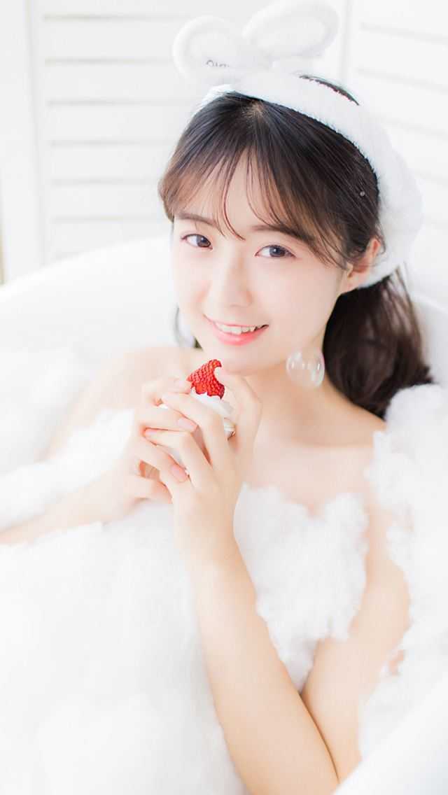 海王悔婚当日，美貌教授求娶我