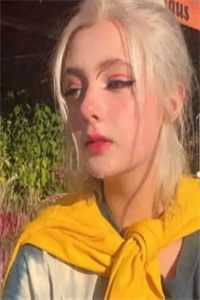 完结版小说阅读身边人都重生后，我成了团宠男主