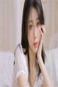 流落荒岛后，我教女神求生
