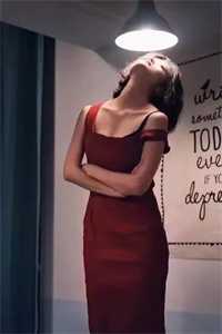 离婚后，疯批总裁服软了