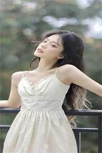 暴君偷听我心声后，奸臣都落马了