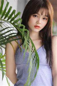 坠海后，全世界开始发疯寻她