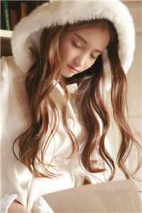 活成前任白月光后，她桃花朵朵开