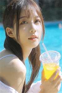 唱完歌后，女儿成了国民闺女