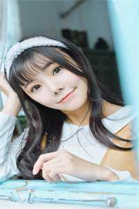 吉他手爆改小跟班，我的老板美又飒