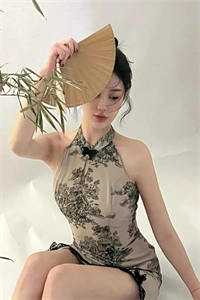 她，草包丑女，被各路王爷抢婚了