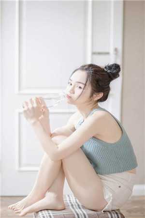 禀告首辅，夫人她又去给你物色美女了