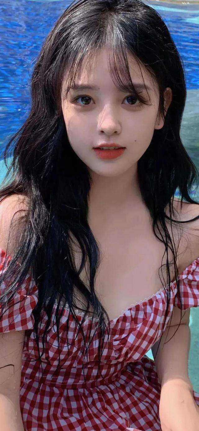 表白校花被拒后，我成了军火大商