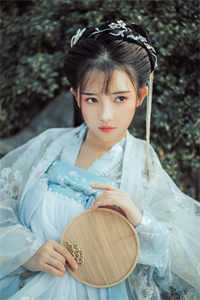 榜一大姐没钱后，天降神豪系统