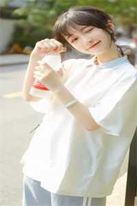 离婚后，她藏起孕肚回归豪门