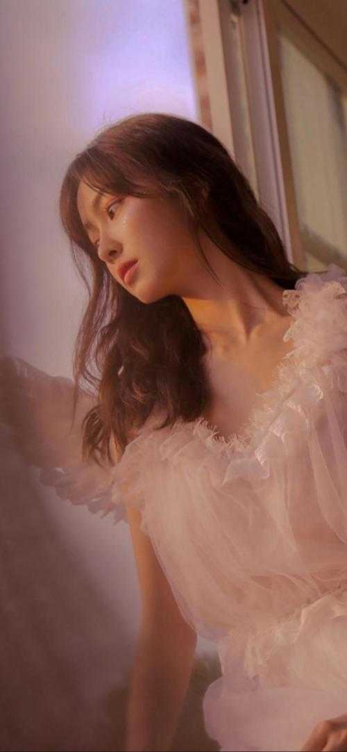 闪婚温情教授后，夜夜被私教