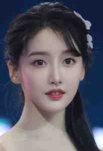 穿越古代成美人，靠生子宠冠后宫