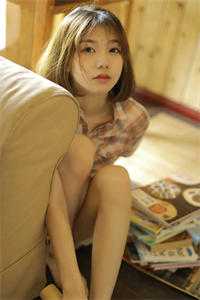 活成前任白月光后，她桃花朵朵开