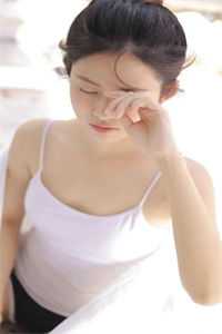重生以后，他靠系统杀敌变强