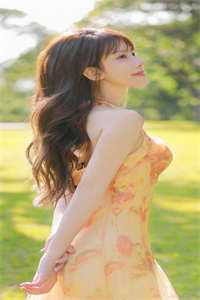 大人快去追！妖娆美人又逃跑啦
