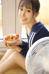 活成前任白月光后，她桃花朵朵开