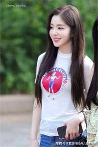 活成前任白月光后，她桃花朵朵开