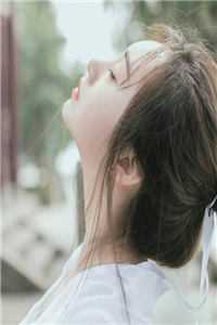 活成前任白月光后，她桃花朵朵开