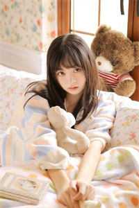 活成前任白月光后，她桃花朵朵开