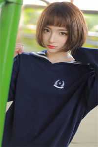 活成前任白月光后，她桃花朵朵开