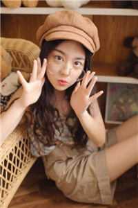 带着女儿入宫后，她成了宫斗冠军