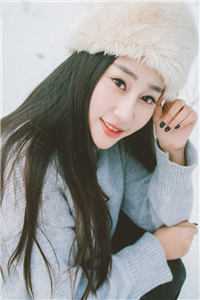 活成前任白月光后，她桃花朵朵开