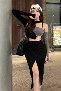 夫君独宠爱妾？我攻略婆婆来撑腰