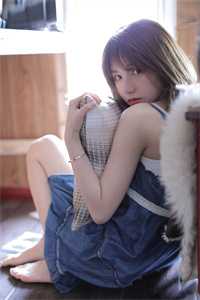活成前任白月光后，她桃花朵朵开