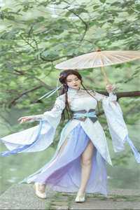 迎娶宫女后，他抽取盲盒发家致富