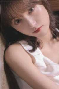重生不舔校草后，反被他求婚啦