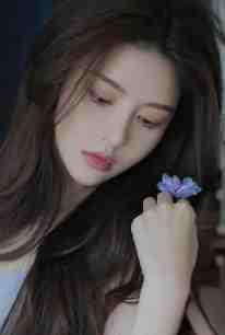 养成呆萌校花后，白月光急哭了