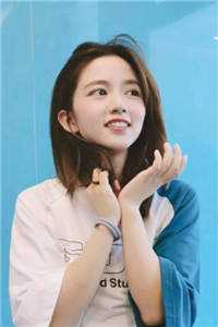我成了美女的召唤兽