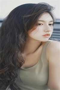 养了反派女儿后，他不黑化了