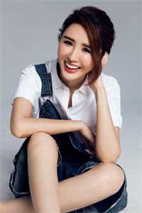 穿书女配娇又软，山里糙汉宠妻上头