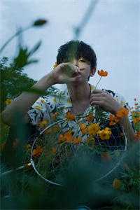 穿进平行世界后男友膨胀了