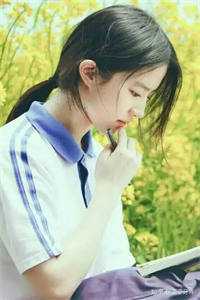 意外坠崖，双竹马选择先救贫困生