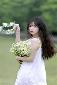 男友在元旦晚会后台撩妹