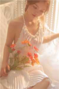 穷酸孤女竟是真豪门，未婚夫全家追妻火葬场