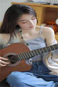 夫君送我和亲后，我成了傀儡
