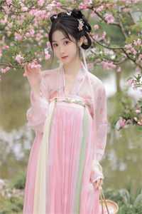 被狐妖冒充魔界长公主后，我杀疯了