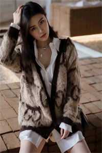 未婚夫说爱我，转头拉着小助理上演限制级